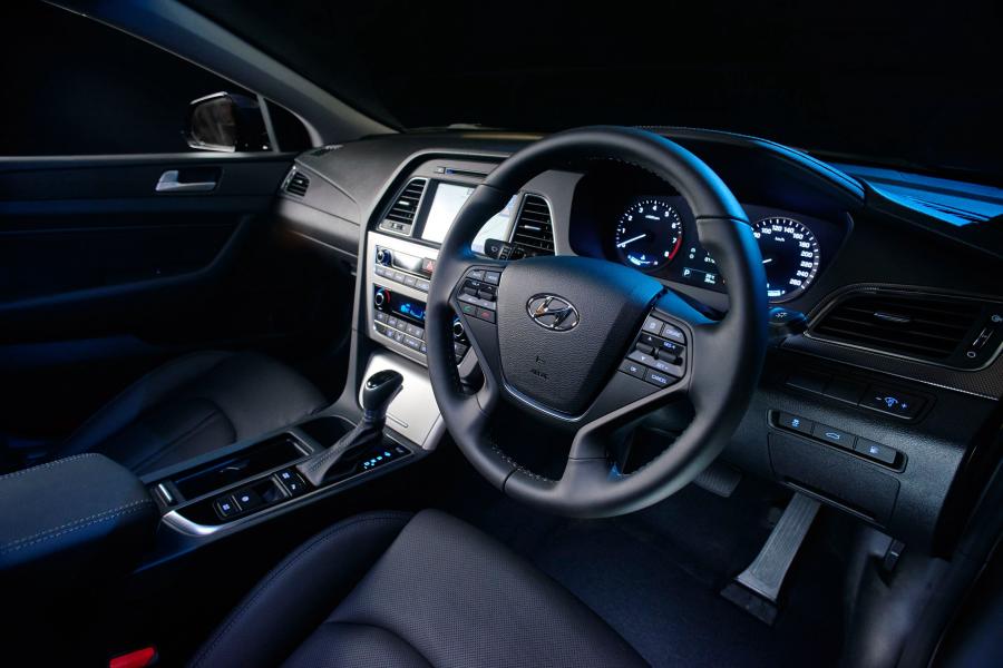  Hyundai Sonata 2015 года  (AU) (фото 29 из 29)